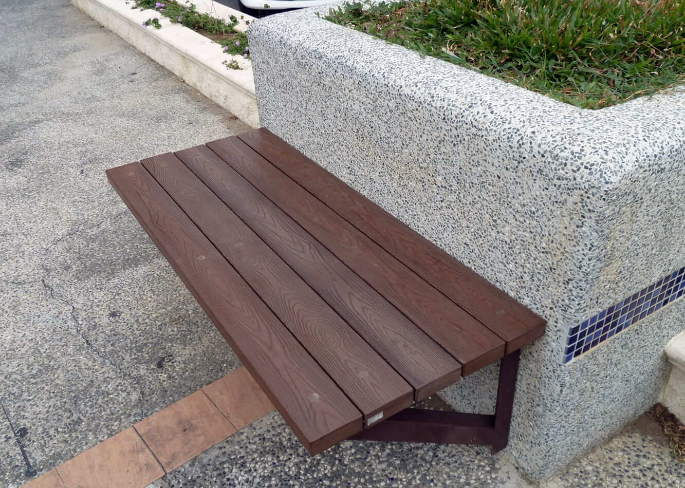 Bench 6